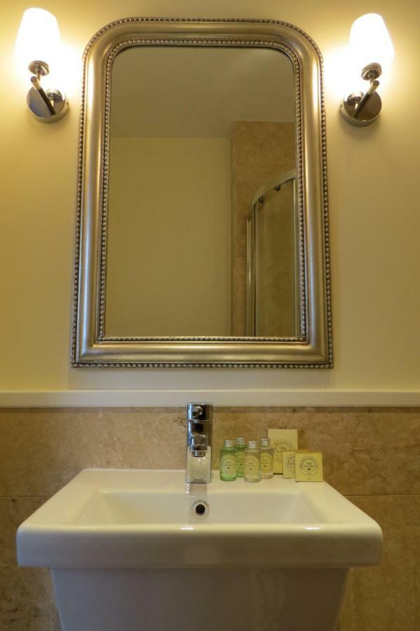 Devon View House Bed and Breakfast Youghal Exteriör bild