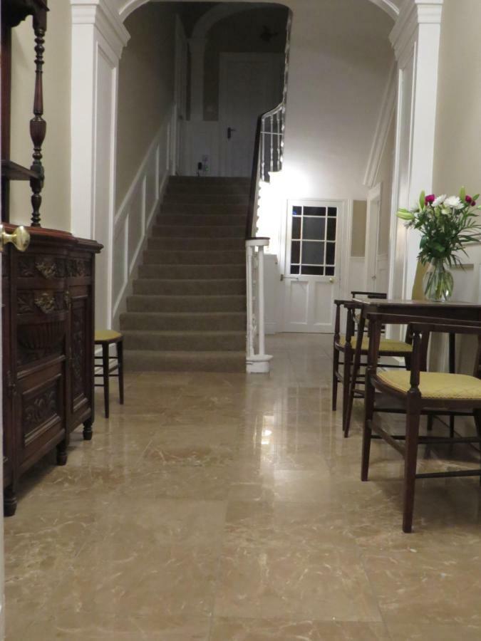 Devon View House Bed and Breakfast Youghal Exteriör bild