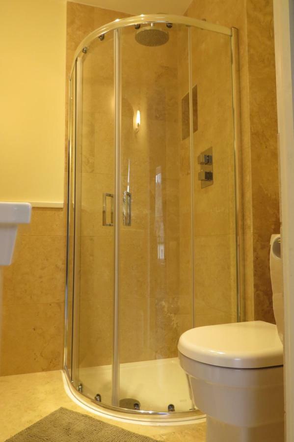 Devon View House Bed and Breakfast Youghal Exteriör bild