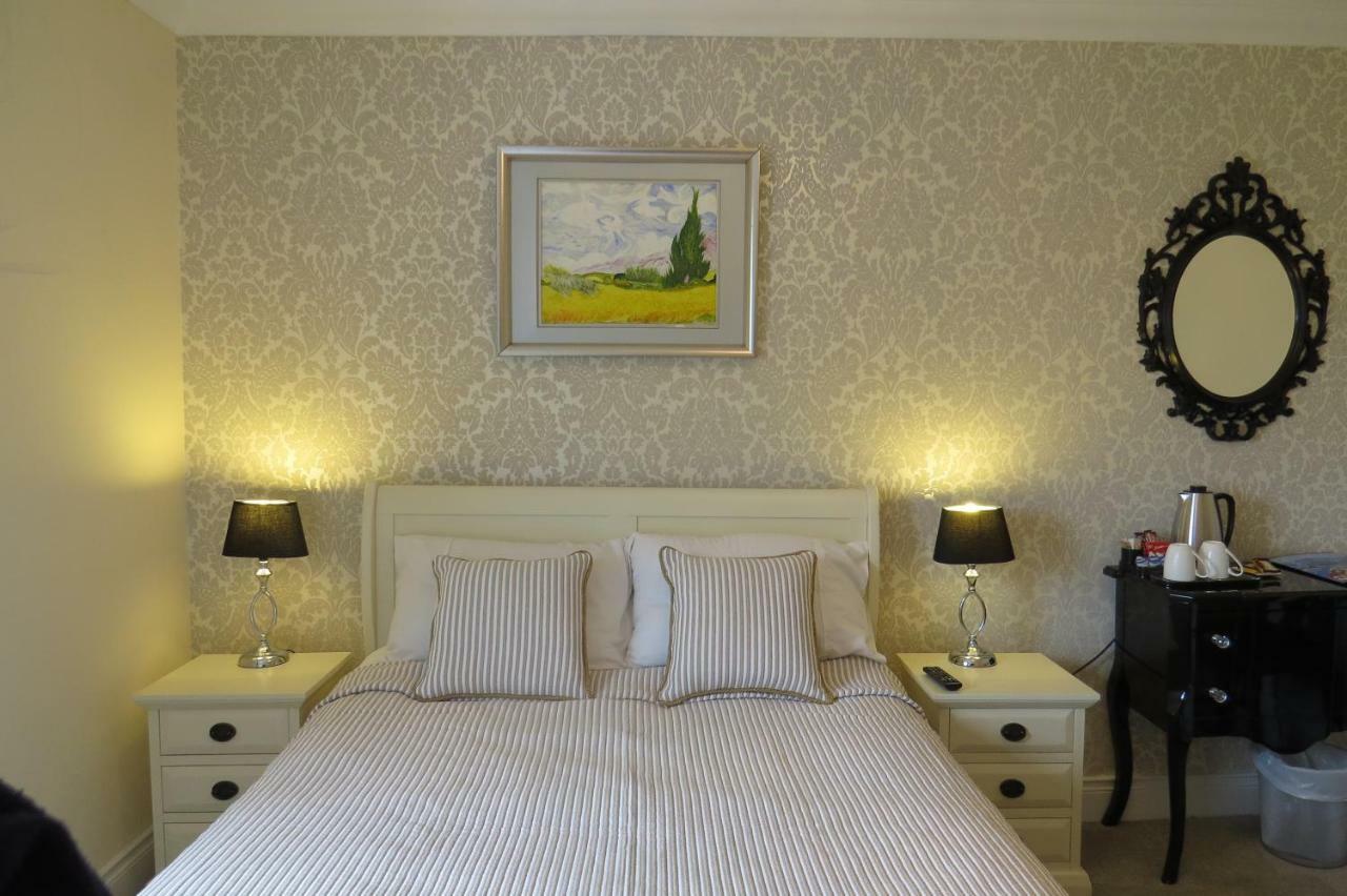 Devon View House Bed and Breakfast Youghal Exteriör bild